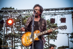 Gentle Art of Making Noise