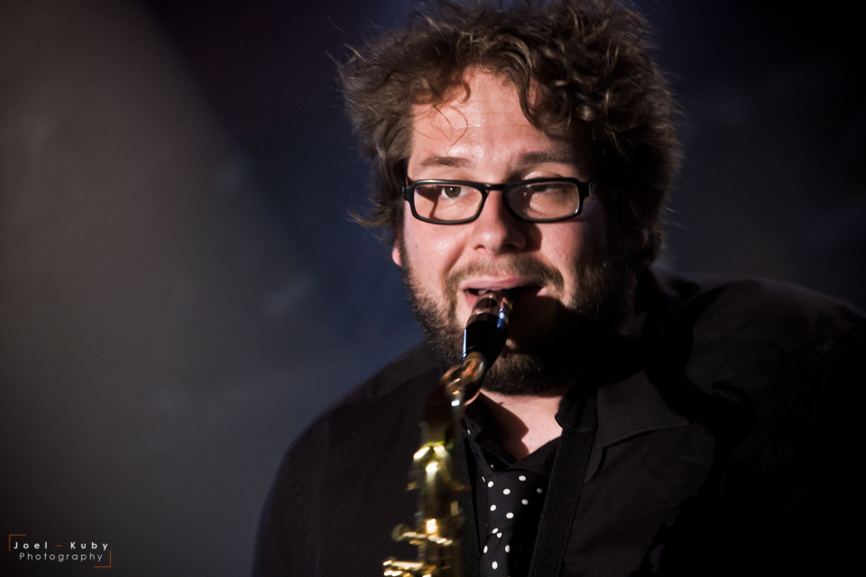 Miss White and the Drunken Piano - Festival Paroles et Musiques