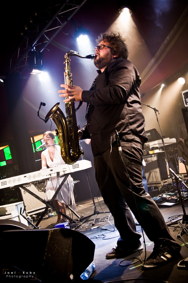 Miss White and the Drunken Piano - Festival Paroles et Musiques